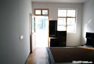 梅中附近 窦庄菜场 玉器街84号 三楼温馨两室设施全有车库 - 扬州28生活网 yz.28life.com