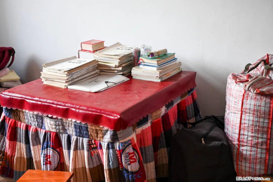 全网追的“扁担女孩”,找了一份暑假工,时薪12元 - 扬州生活资讯 - 扬州28生活网 yz.28life.com